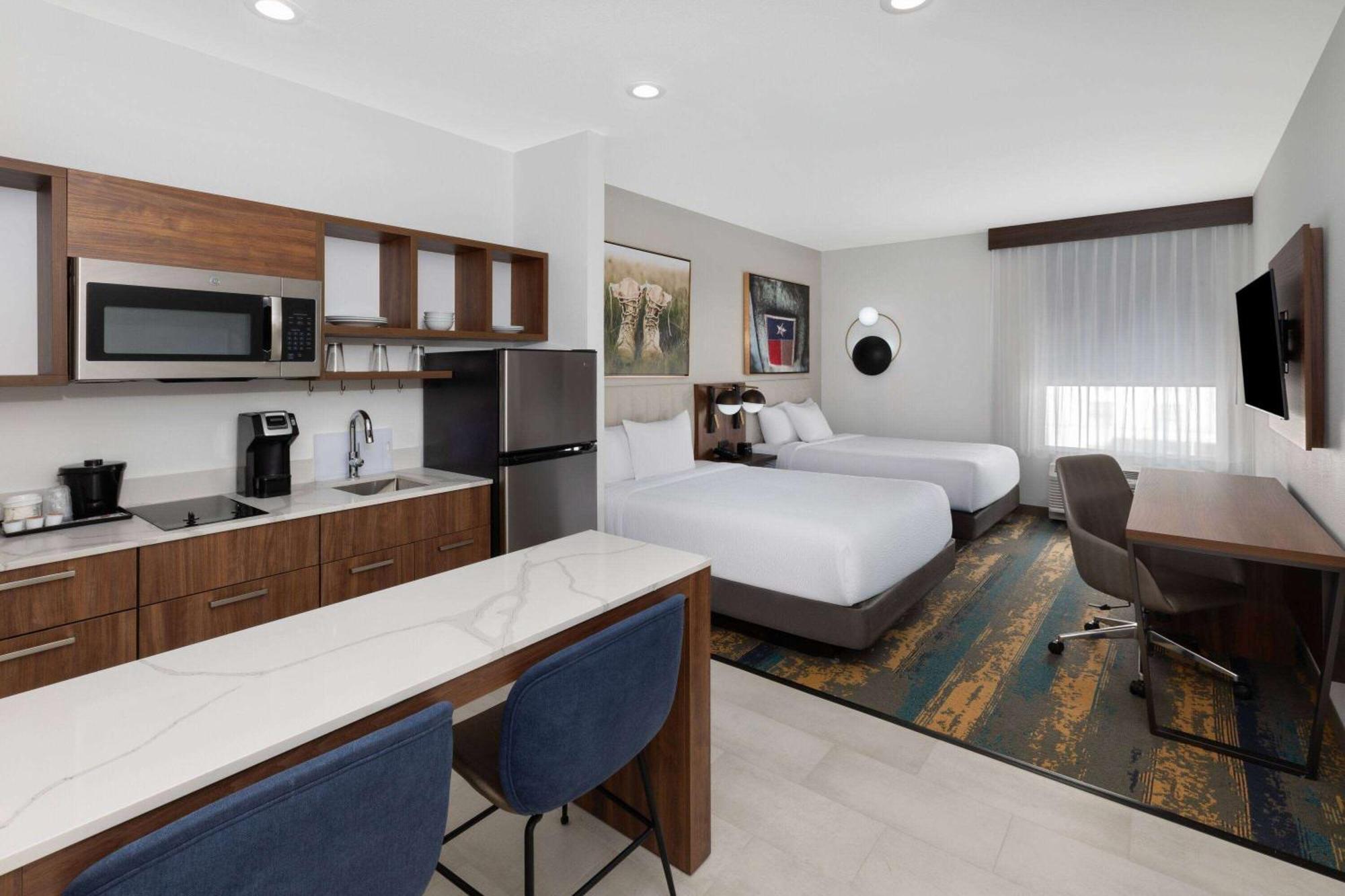 La Quinta Inn & Suites By Wyndham San Antonio At The Rim Luaran gambar
