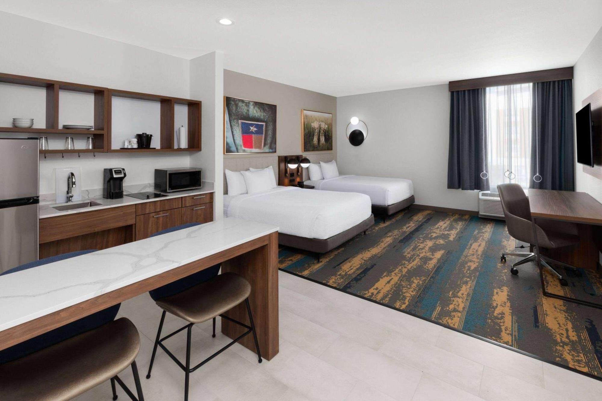 La Quinta Inn & Suites By Wyndham San Antonio At The Rim Luaran gambar